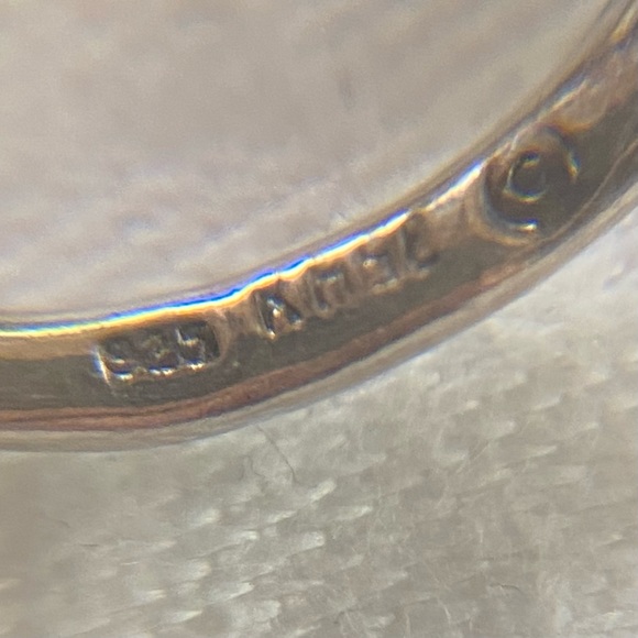 Penannular Irish Brooch - Picture 6 of 8